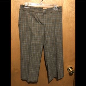 Wide leg Capri slacks